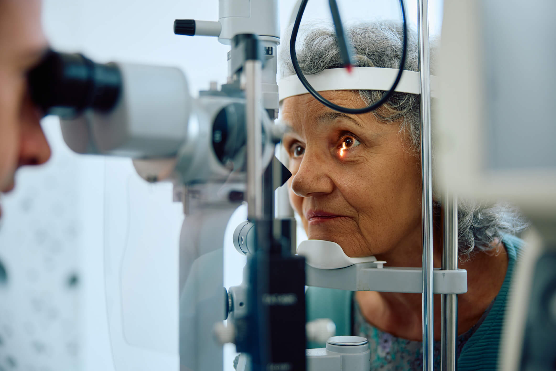 a girl getting an eye exam