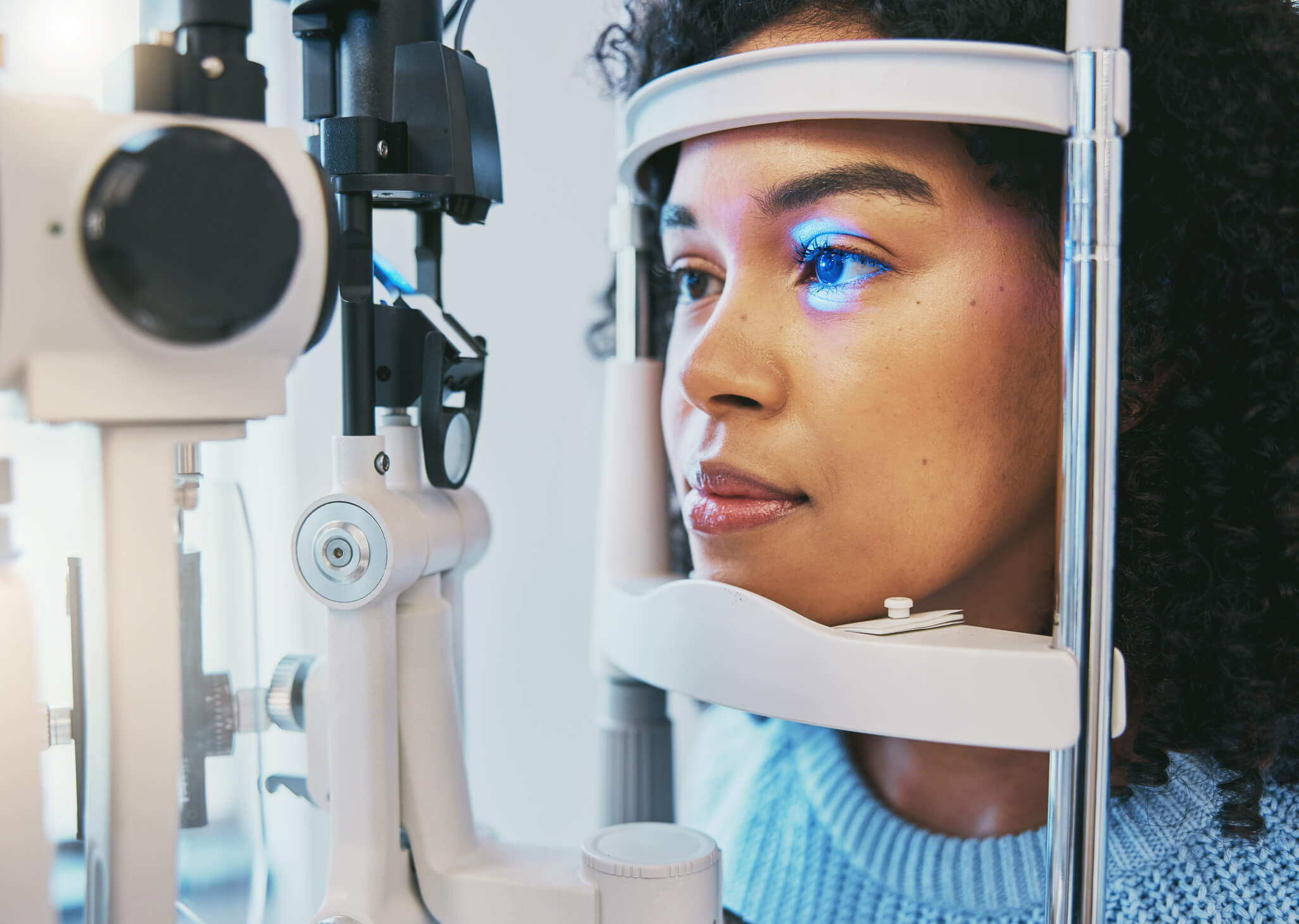 a girl getting an eye exam